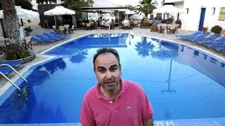 preview picture of video 'Hotel mathios village in santorini greece'