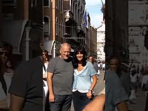 Gilmour with Street Musicians #davidgilmour #guitar #pinkfloyd
