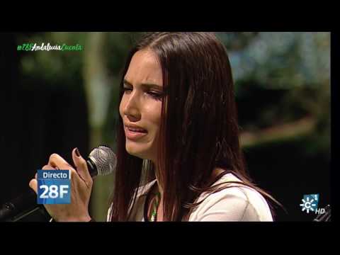 India Martínez y Arcángel cantan el himno de Andalucía