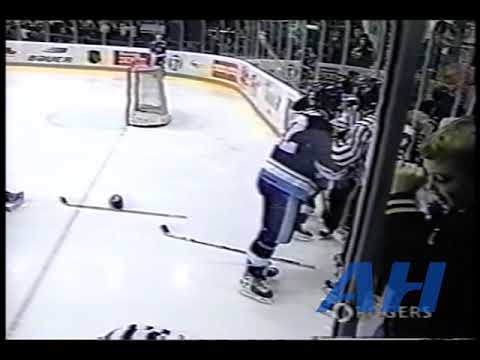 OHL Nov. 26, 2000 Toronto St. Michael's Majors v Kitchener Rangers (melee) x2 Clips Drew Fata v Dere