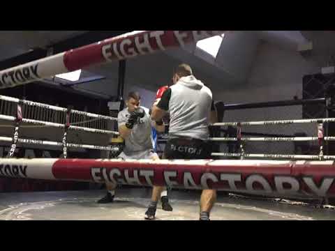 Zig and K-force tech sparing.  Boxing fitness drilling ( Fight Factory Heywood)