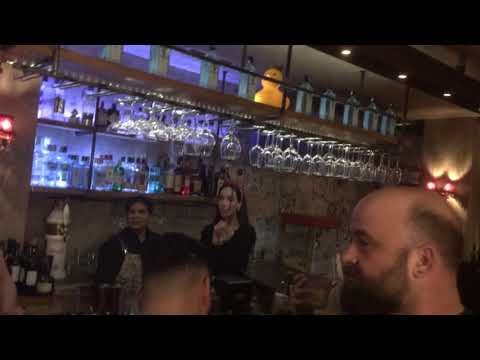 Mihalis Zeis / Naya Douka Epapces agapi na thimizeis Live@ Drunkduck