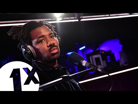 Sampha - (No One Knows Me) Like The Piano in the Live Lounge