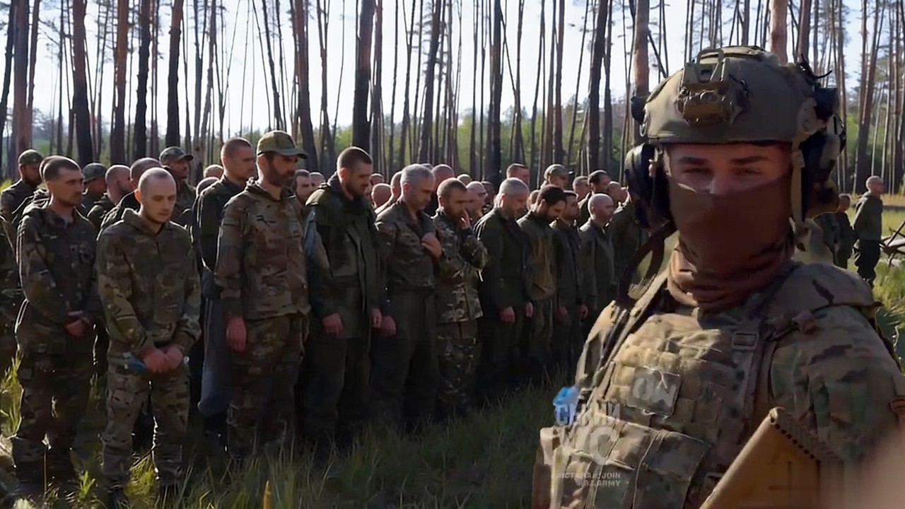 TOTAL DISARRAY: 250 RUSSIAN SOLDIERS CAPTURED NEAR LYMAN! PUTIN’S ARMADA IS FALLING APART || 2026