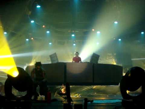 2009-09-19 Tiësto live @ Evolution - Departure