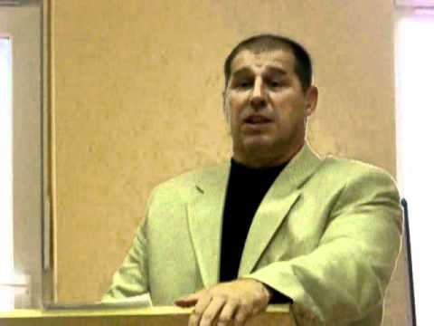 Komáromi Tibor és Dr Hegedűs Csaba nézeteltérésének kezdette