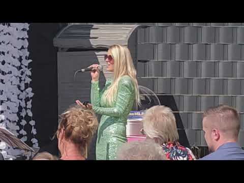 LEA & Capital Bra - "7 Stunden" Cover Lucia Aurich / Hochzeit