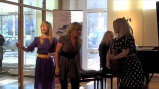 Cookies n Beans med First we take Manhattan (Unpluged)