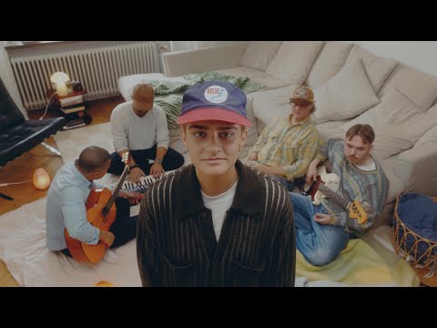 Julia Lov – Modigare (Lyric Video)