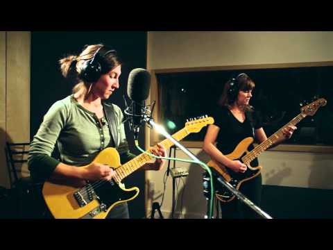 909 Sessions: Katy Guillen & The Girls - 'Don't Get Bitter' | The Bridge