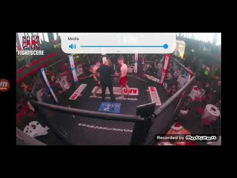 Lee Thompson vs Tyler Pembleton