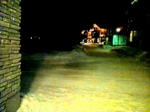 Karhuveljet Levillä , näin rokkari hiihtää.mp4