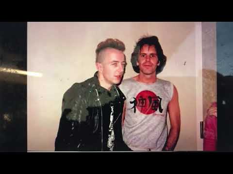 Bob Weir tells a story about Joe Strummer and Ron "Pigpen" McKernan.