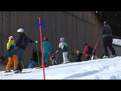 Österreich - offene Skilifte und offene Skipisten trotz 24-stündiger Ausgangssperre wie hier in Söll
