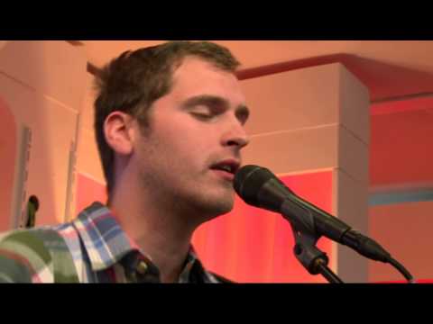 Tom Dice - Let Me In (live bij Q)