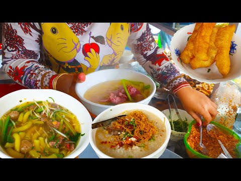 Macaroni Beef Soup And Pork Porridge With Breadstick - Yummy Breakfast