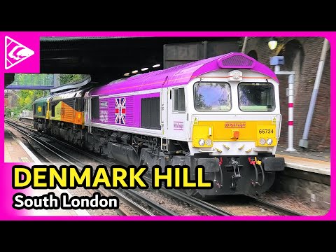Trains at Denmark Hill 12/10/2022