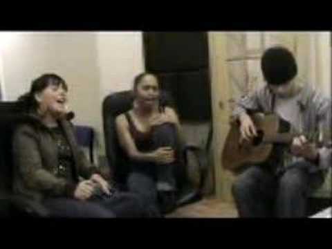 Addictive ft.T2 gonna be mine acoustic LIVE LOUNGE