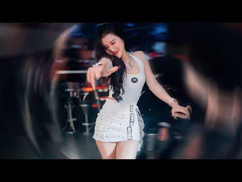 【Hide Away x 亲爱的 x 关于我 x 座位 x 借一场雨 x 仗着】DJ HoLend Remix