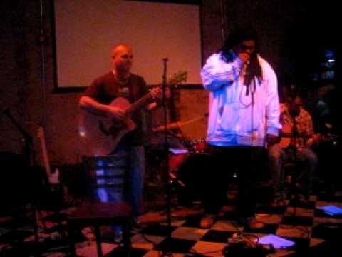 Fat Rat da Czar: Something Aint Right - performing with Justin Smith & The Folk Hop Band