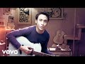 Ello - Gak Kayak Mantanmu (Video Clip) Ello - Gak Kayak Mantanmu (Video Clip)