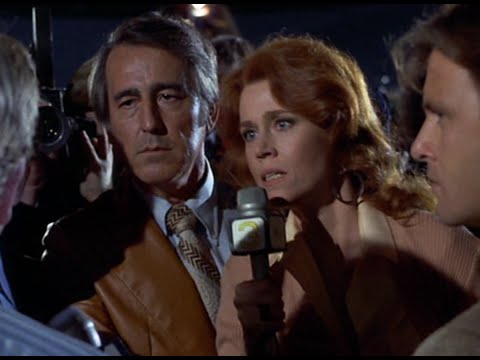 Reporter Kimberly Wells (Jane Fonda) powers through in the aftermath of The China Syndrome