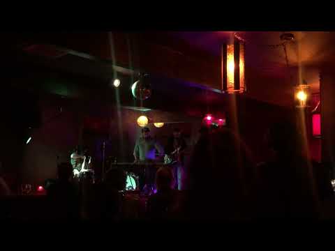 Scott Amendola's Floating Parade video
