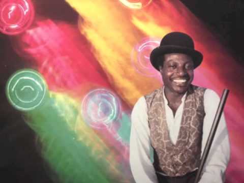 Momo Joseph - Africain