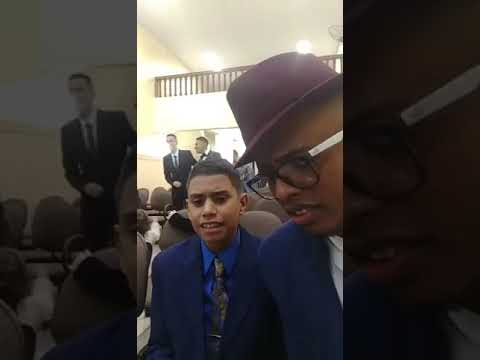 Menino chora ao cantar louvor prioridade (cover Midian) Israel e Vaichover