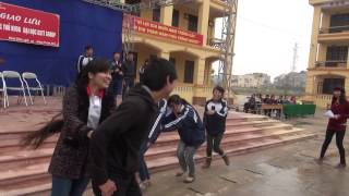 preview picture of video '[GSTT] Giao lưu với THPT Nguyễn Siêu part 2'