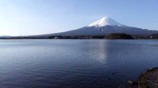 preview picture of video '北海道から富士山撮影紀行④　富士河口湖大石公園 ３月30日　0635'