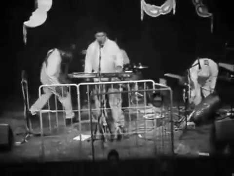 Banda Modus Operandi - Mákina (Clip).