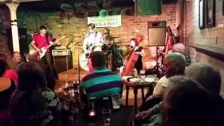 Mono Lps at the dock N Roll - Gimme some lovin