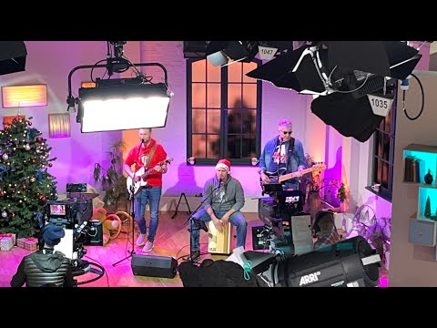 Horsch mol hi bei der SWR Sendung „Kaffee oder Tee“ mit ihrem Song „Doi gonzes Lewe“