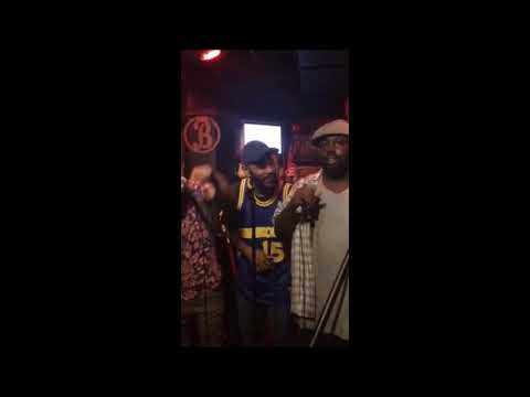 Ebonic Raven  - Live Cypher(Lyrics In Description)