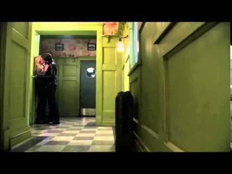 Emma returns Hook's heart and they kiss OUAT 4x12