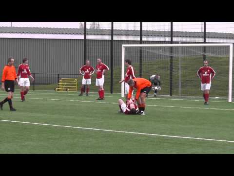 10 nov 2012 VV De Meern 9 - Sterrenwijk 2 com 6-3 Doelpunt Chiel