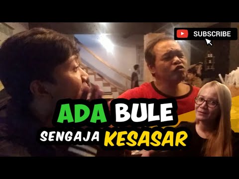 londo-jawa-bule-jawa-kesasar-di-sudut-kota-caping-gunung-hiburan-guyon-waton