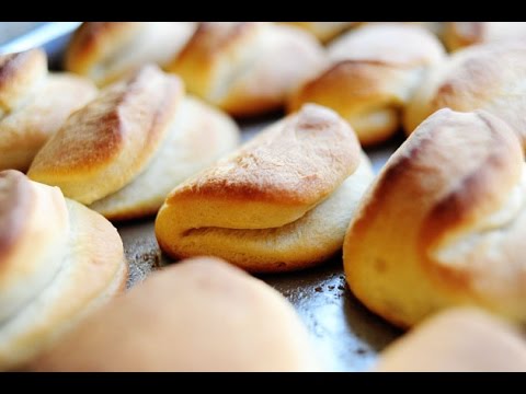 How To Make Parker House Rolls