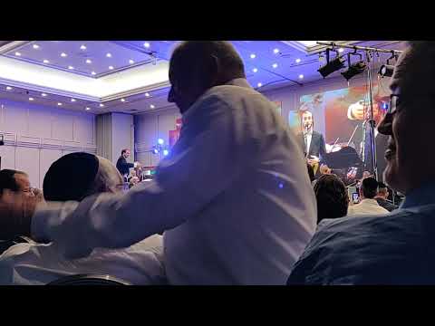 Shuly and Yanky Lemmer - Carlebach's Mimkomcha