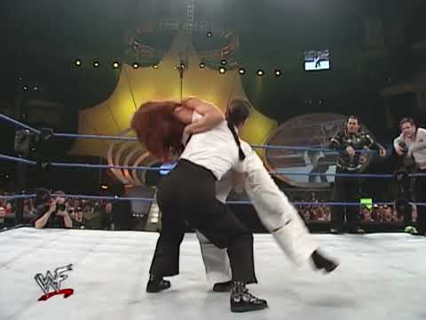 WWE Lita Faces Off With Ivory (Ft. Chyna Backstage) Smackdown 5/10/2001