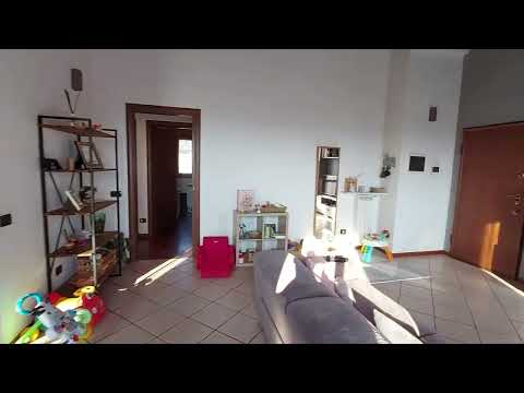 LUMINOSO APPARTAMENTO CON TERRAZZO ULTIMO PIANO!!!