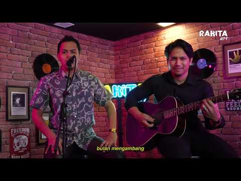 P. Radhi - Nak Dara Rindu (Cover P. Ramlee) | Live #Indieground