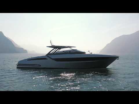 Luxury Yacht - New Dolceriva with Hard Top - Ferretti Group
