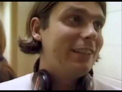 Underworld - 1996 TV Documentary: Lola Da Musica (Leeds Refectory UK) 