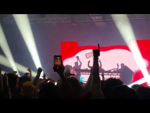 Zeke Beats - Give Me A Bassline + scratching live at Concord Music Hall Chicago 4/15/22