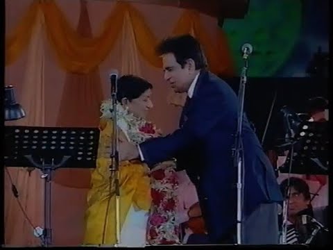 Dilip Kumar Tribute to Lata Mangeshkar | Lata in Concert 1997