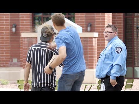 download lagu mp3 mp4 Bottles And Extras, download lagu Bottles And Extras gratis, unduh video klip Bottles And Extras