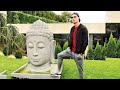 Top 10 Famous People Who Are Buddhist