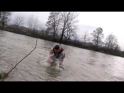 Kristijan Golubovic  - radi sklekove u Ibru 19 2 2016